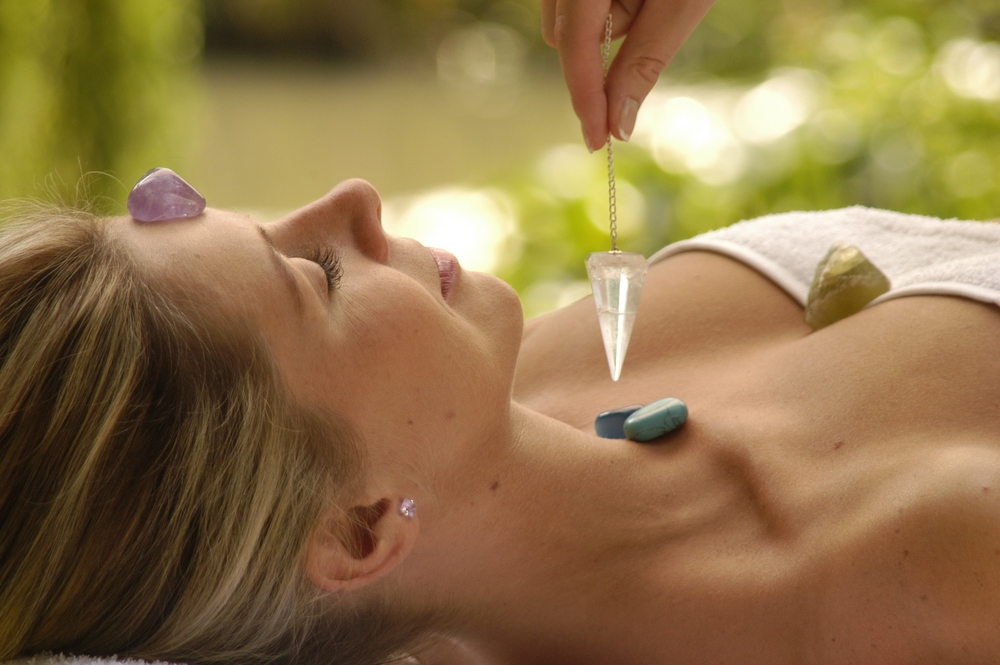 Reiki, Lithotherapy, Aromatherapy...  the methods to feel better